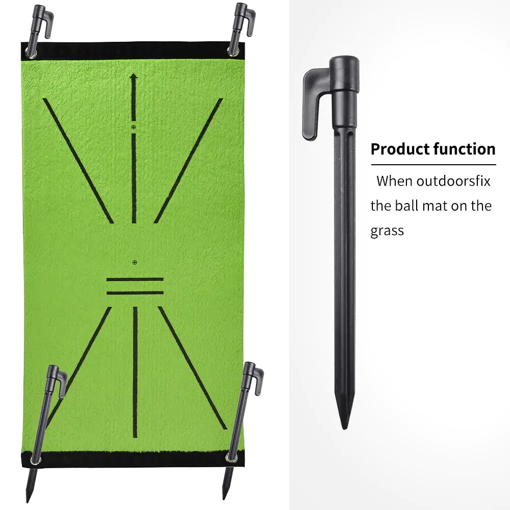 Denna bild visar en golfmatta designad för att optimera din golfträning, både inomhus och utomhus. Mattan är utrustad med tydliga riktlinjer som hjälper dig att förbättra din svingteknik och precision. Med hjälp av de medföljande pinnarna kan mattan enkelt fästas i gräset för stabilitet vid utomhusbruk, vilket ger en säker och effektiv träningsupplevelse. Perfekt för golfare på alla nivåer som vill ta sitt spel till nästa nivå!